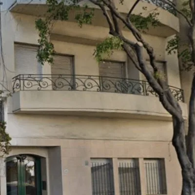 Edificio administrado por el estudio en Monserrat